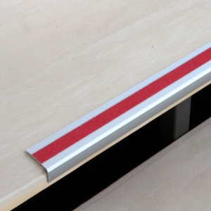 Obrazek dla kategorii Nakładki na schody z aluminium 